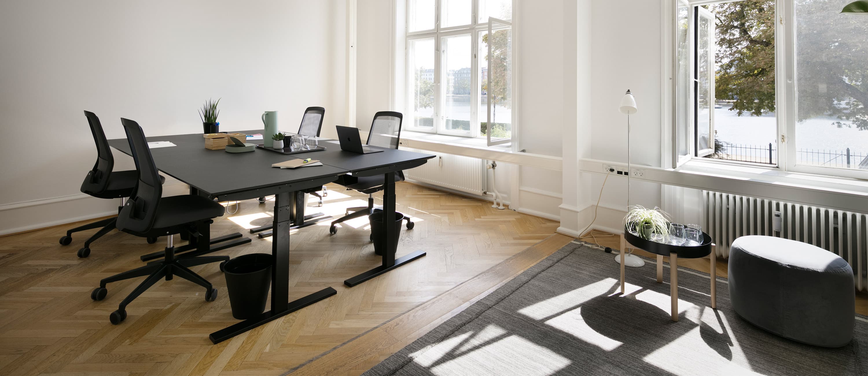 Private office in an office hotel in Copenhagen on the Lakes